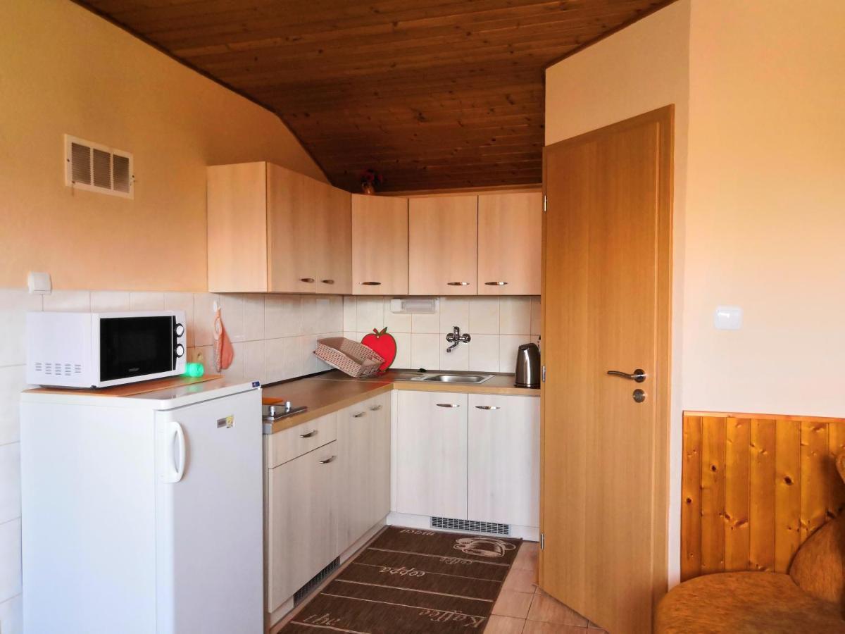 Apartmany Potok Bešeňová Eksteriør billede