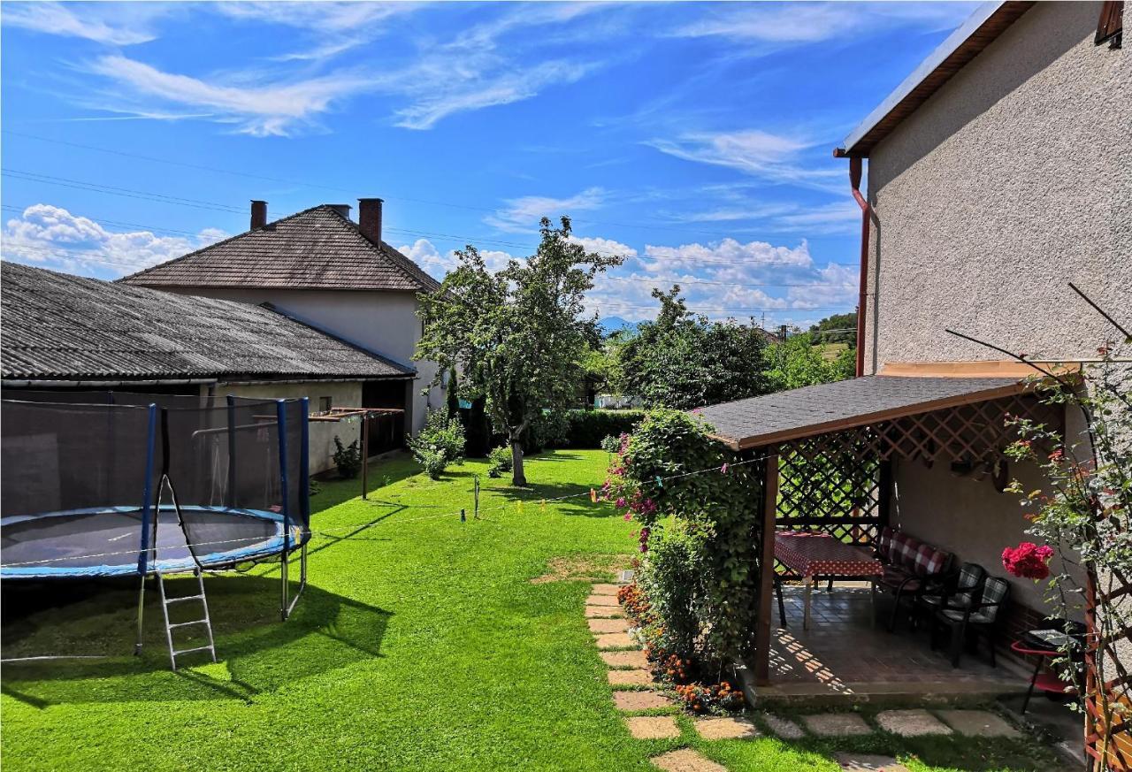 Apartmany Potok Bešeňová Eksteriør billede
